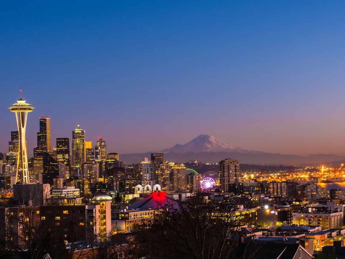 Dusk is the perfect time for visiting the Space Needle for gorgeous views.