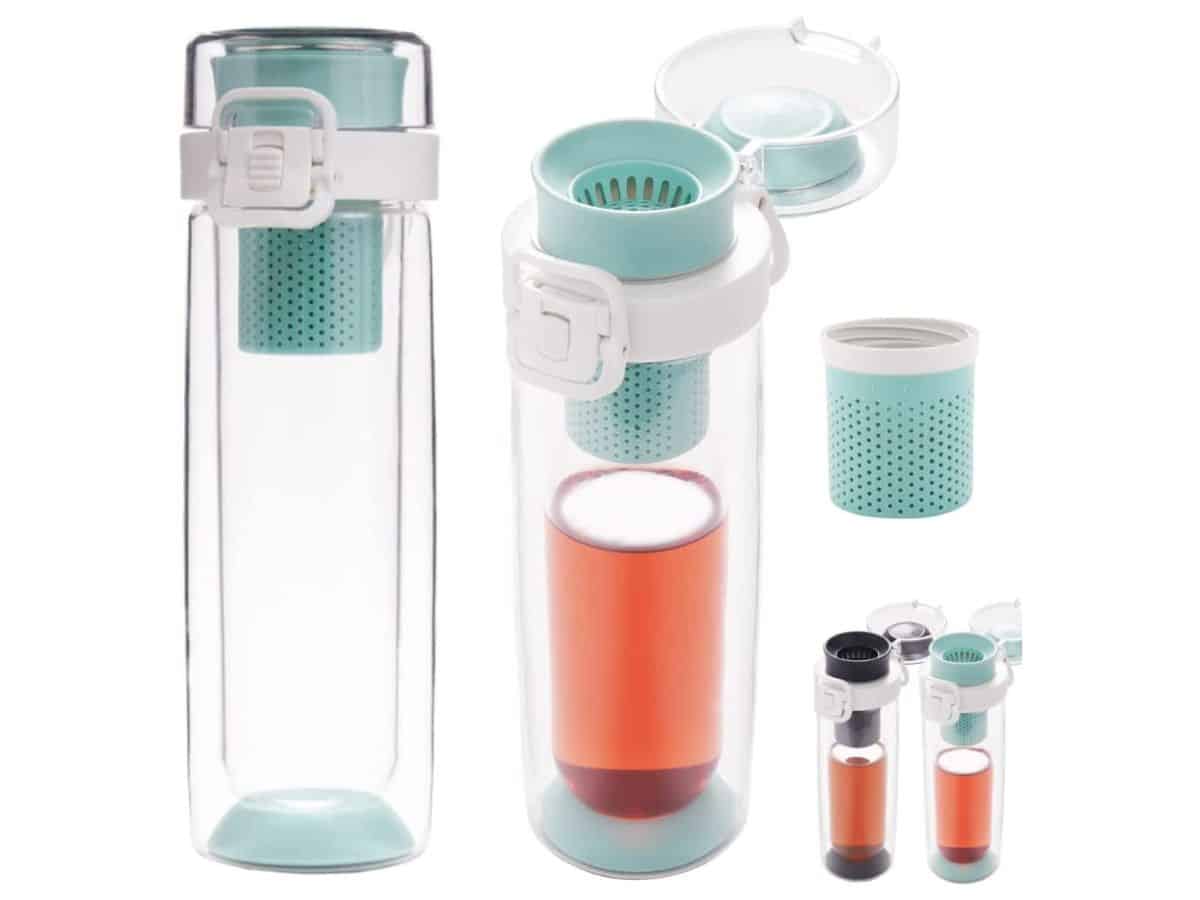 A glass tea infuser