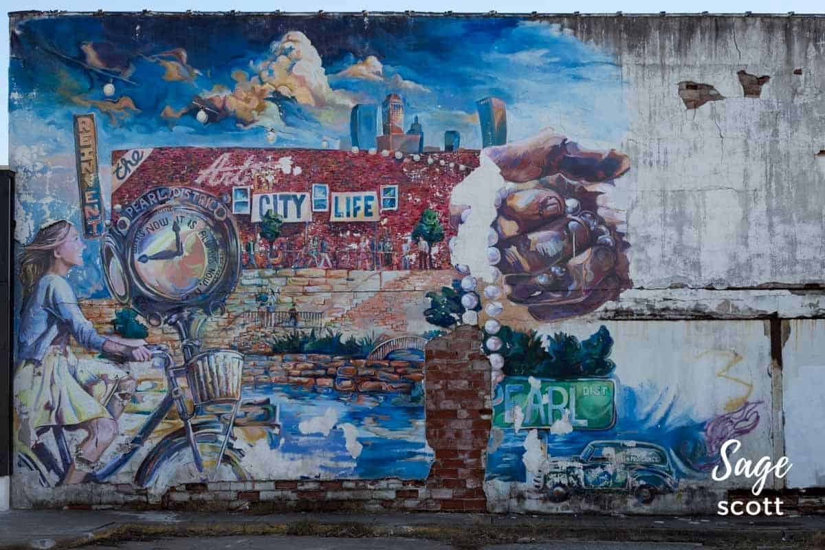 Pearl District Mural in Tulsa