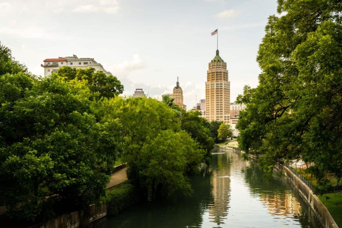 Tower Life Building in San Antonio