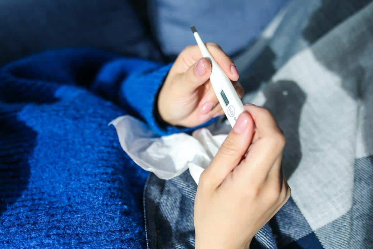 14 Easy Ways to Avoid Getting Sick When You Travel